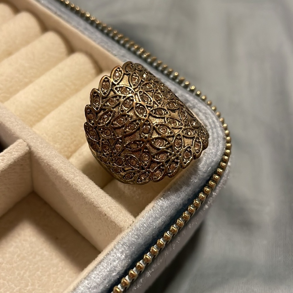 Ring